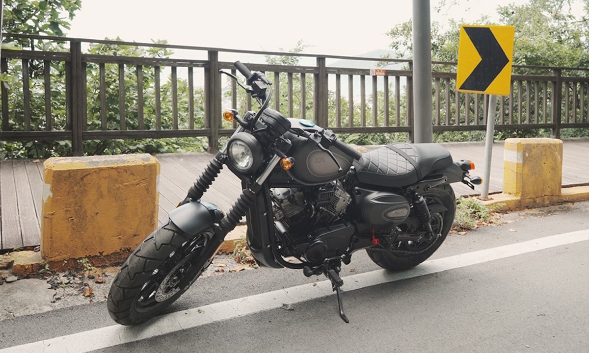 아퀼라300B